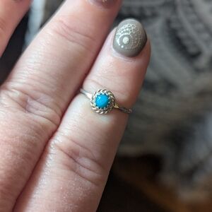 Sz 5 Elegant Turquoise Silver Stacker Ring